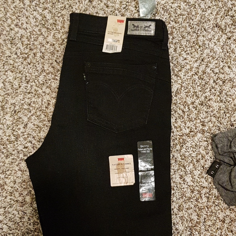 Black levis 14m/32